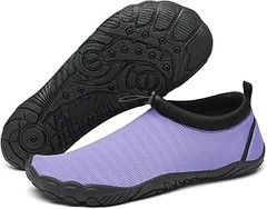 ¿Qué son los zapatos de agua y escarpines? Conoce sus diferencias